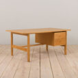23086 Hans J. Wegner Freestanding desk in oak-6