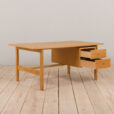 23086 Hans J. Wegner Freestanding desk in oak-7