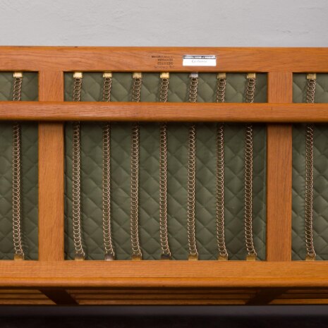 23017 Hans J. Wegner set of oak three-seater sofa and lounge chair for Getama reupholstered in Kvadrat fabric, Denmark 1950s-22 23017 Hans J. Wegner set of oak three-seater sofa and lounge chair for Getama reupholstered in Kvadrat fabric, Denmark 1950s-22