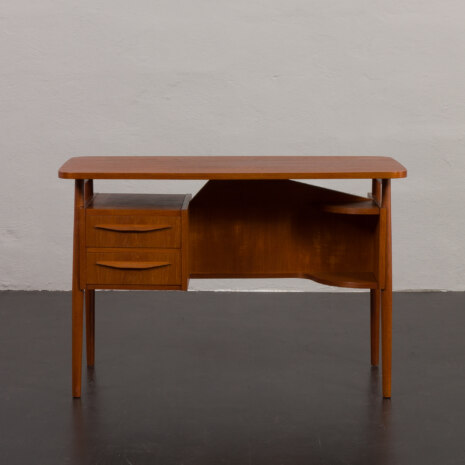 23100 Smallmid century -lady desk- in Teak Desk by Gunnar Nielsen for Tibergaard, Denmark 1960s-3 23100 Smallmid century -lady desk- in Teak Desk by Gunnar Nielsen for Tibergaard, Denmark 1960s-3