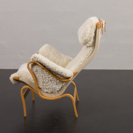 23123 Pernilla Lounge Chair in natural sheepskin by Bruno Mathsson for Dux, 1960s-6 23123 Pernilla Lounge Chair in natural sheepskin by Bruno Mathsson for Dux, 1960s-6