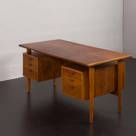 23134 6351147 Kai Kristiansen rare desk in walnut, for FM Mobler, Denmark 1960s-14 23134 6351147 Kai Kristiansen rare desk in walnut, for FM Mobler, Denmark 1960s-14