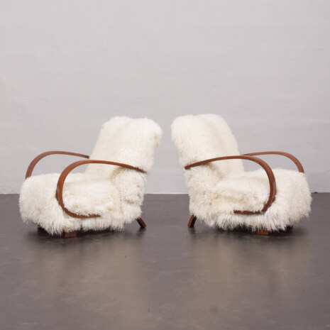 23143 Pair of Jindirch Halabala lounge chairs in natural long hair sheepskin, Czechia, 1940s-3 23143 Pair of Jindirch Halabala lounge chairs in natural long hair sheepskin, Czechia, 1940s-3