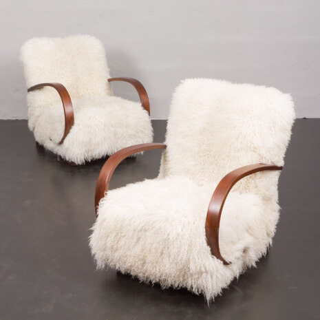 23143 Pair of Jindirch Halabala lounge chairs in natural long hair sheepskin, Czechia, 1940s-7 23143 Pair of Jindirch Halabala lounge chairs in natural long hair sheepskin, Czechia, 1940s-7