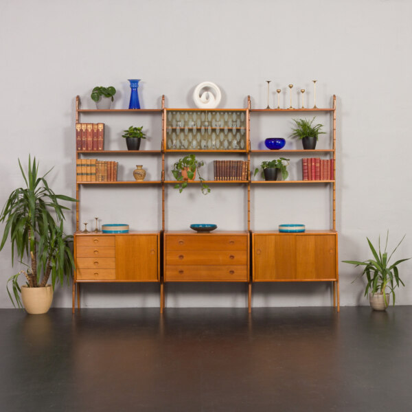 Scandinavian free standing bookcase w. 4 cabinets and modular shelving, 3 bay Ergo wall unit by J. Texmon, Norway, 1960s