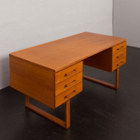 23209 Danish teak Desk kai kristiansen-13 23209 Danish teak Desk kai kristiansen-13