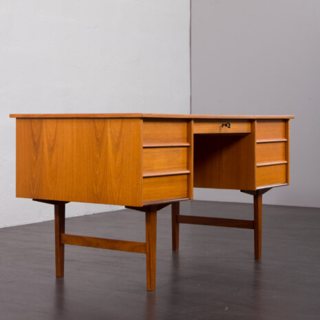 23125 Vintage Danish Teak Desk with 7 drawers-13 23125 Vintage Danish Teak Desk with 7 drawers-13