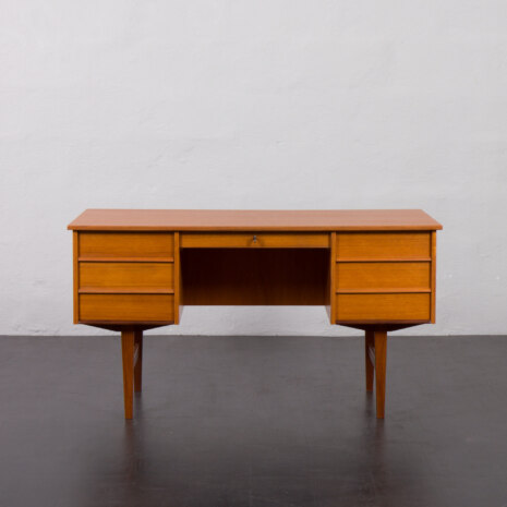 23125 Vintage Danish Teak Desk with 7 drawers-5 23125 Vintage Danish Teak Desk with 7 drawers-5