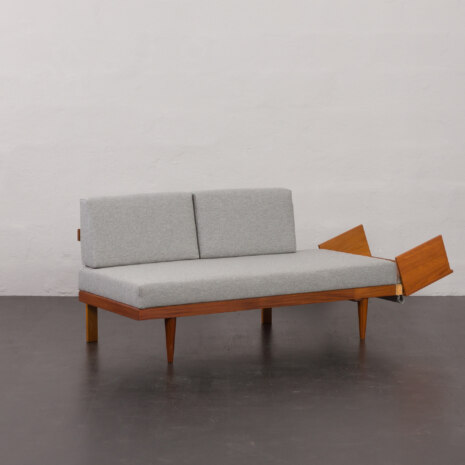 23126 Ekornes corner set daybed Svane with table 2-2 23126 Ekornes corner set daybed Svane with table 2-2