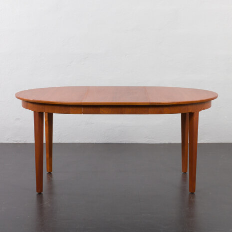 23153 08032023 Duński producent mebli. Stół jadalniany z dodatkowymi talerzami, drewno tekowe (3) 6352117-4 23153 08032023 Duński producent mebli. Stół jadalniany z dodatkowymi talerzami, drewno tekowe (3) 6352117-4