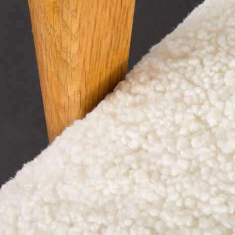 23192 Rare Fritz Hansen Rocking chair in solid oak and boucle fabric, Denmark 1960s.-9 23192 Rare Fritz Hansen Rocking chair in solid oak and boucle fabric, Denmark 1960s.-9