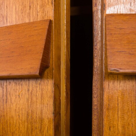 23200 Italian onebay freestanding wallunit-14 23200 Italian onebay freestanding wallunit-14