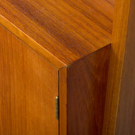 23213 Scandinavian freestanding teak bookcase with sideboard and 3 wide shelves-22 23213 Scandinavian freestanding teak bookcase with sideboard and 3 wide shelves-22