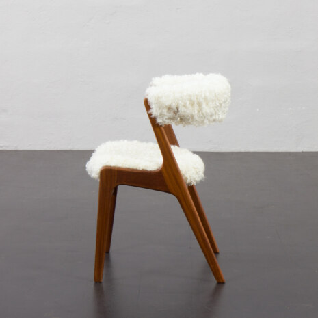 23248 Teak fire chair in natural long hair sheepskin, Kai Kristiansen for Schou Andersen, 1960s-4 23248 Teak fire chair in natural long hair sheepskin, Kai Kristiansen for Schou Andersen, 1960s-4