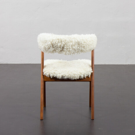 23248 Teak fire chair in natural long hair sheepskin, Kai Kristiansen for Schou Andersen, 1960s-5 23248 Teak fire chair in natural long hair sheepskin, Kai Kristiansen for Schou Andersen, 1960s-5