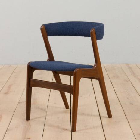 22214 set of 4 teak fire chairs by Kai kristansen-4 22214 set of 4 teak fire chairs by Kai kristansen-4