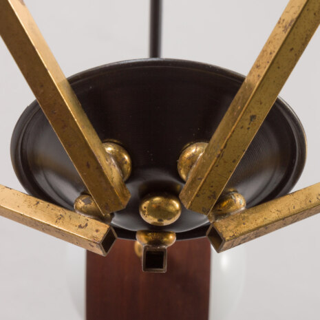 23157 Włoski żyrandol w stylu Silnovo z drewna tekowego i opalizującego białego szkła, lata 1960-8 23157 Włoski żyrandol w stylu Silnovo z drewna tekowego i opalizującego białego szkła, lata 1960-8