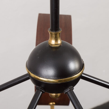 23157 Włoski żyrandol w stylu Silnovo z drewna tekowego i opalowego białego szkła, lata 1960-9 23157 Włoski żyrandol w stylu Silnovo z drewna tekowego i opalowego białego szkła, lata 1960-9