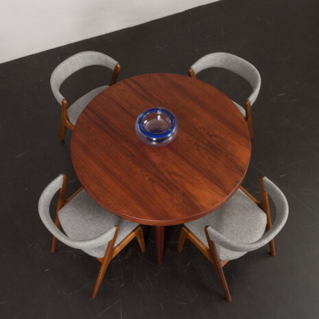 23159 Duński producent mebli. Okrągły stół do jadalni z dwoma przedłużeniami, palisander 6338638-2 23159 Duński producent mebli. Okrągły stół do jadalni z dwoma przedłużeniami, palisander 6338638-2