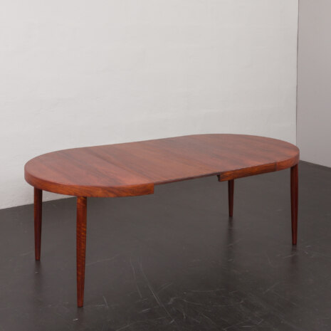 23159 Duński producent mebli. Okrągły stół do jadalni z dwoma przedłużeniami, palisander 6338638-8 23159 Duński producent mebli. Okrągły stół do jadalni z dwoma przedłużeniami, palisander 6338638-8