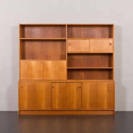 23229 Duńska szafka na książki w stylu vintage Feldballes 11 23229 Duńska szafka na książki w stylu vintage Feldballes 11