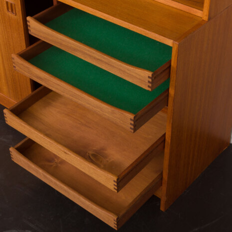 23229 Duńska szafka na książki w stylu vintage Feldballes 18 23229 Duńska szafka na książki w stylu vintage Feldballes 18