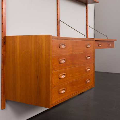 23240 Système d'étagères de bureau danois en teck avec un bureau flottant à tiroirs _ commode de Preben Sorensen, unité murale à 2 baies, années 1960-11 23240 Système d'étagères de bureau danois en teck avec un bureau flottant à tiroirs _ commode de Preben Sorensen, unité murale à 2 baies, années 1960-11