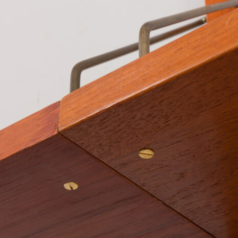 23240 Système d'étagères de bureau danois en teck avec un bureau flottant à tiroirs _ commode de Preben Sorensen, unité murale à 2 baies, années 1960-16 23240 Système d'étagères de bureau danois en teck avec un bureau flottant à tiroirs _ commode de Preben Sorensen, unité murale à 2 baies, années 1960-16