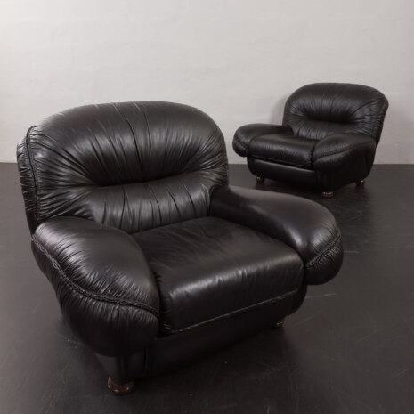 23277 Vintage Italian lounge chairs in black leatherette in Bellini style, 1970s-7 23277 Vintage Italian lounge chairs in black leatherette in Bellini style, 1970s-7