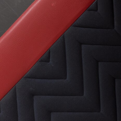 23311 Italian mid century 3 seater lounge sofa in thick leather with goose down filled cushions, 1970s-17 23311 Italian mid century 3 seater lounge sofa in thick leather with goose down filled cushions, 1970s-17