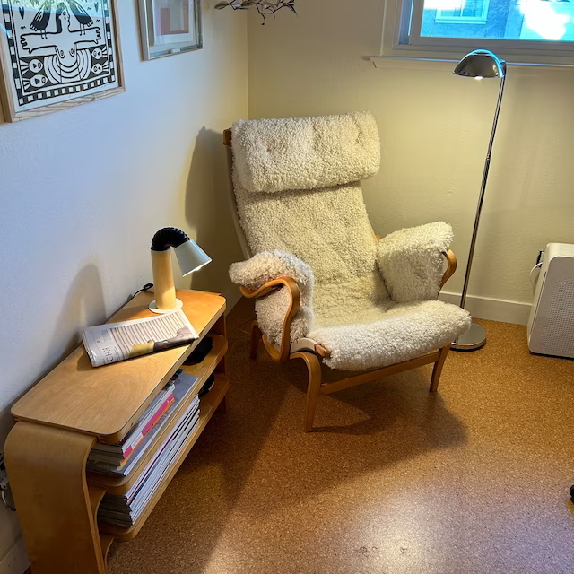 Křeslo Pernilla Lounge Chair z přírodní ovčí kůže od Bruno Mathssona pro Dux, 60. léta 20. století