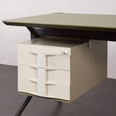 23188 Bureau Olivetti -11 23188 Bureau Olivetti -11