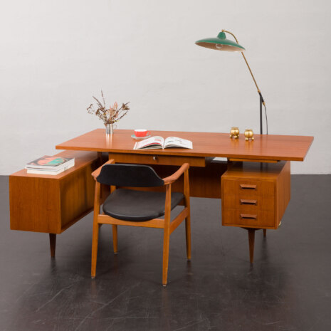 23310 manažerský stůl z teakového dřeva z poloviny století-1