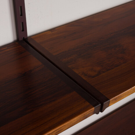 23326 Système d'étagères modulaires en bois de rose avec 5 armoires, unité murale à 3 travées par Kai Kristiansen, Danemark 1960-24 23326 Système d'étagères modulaires en bois de rose avec 5 armoires, unité murale à 3 travées par Kai Kristiansen, Danemark 1960-24