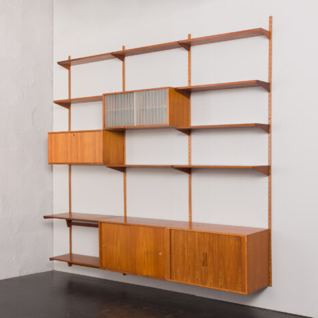 23331 Kai Kristiansen modular shelving system in teak w. 4 cabinets and 10 shelves-4 23331 Kai Kristiansen modular shelving system in teak w. 4 cabinets and 10 shelves-4