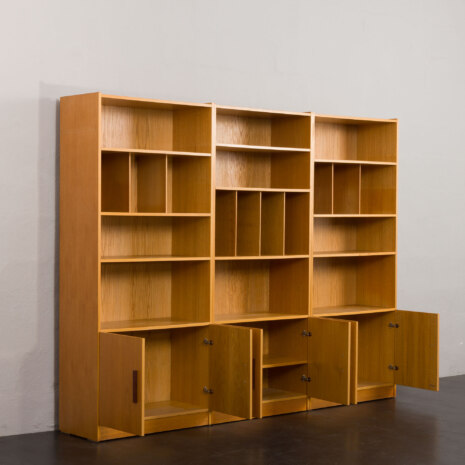 23406 Ib kofod Larsen Oak shelving system-4 23406 Ib kofod Larsen Oak shelving system-4