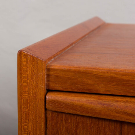 23285 pair of small cabinets with drawers-9 23285 pair of small cabinets with drawers-9