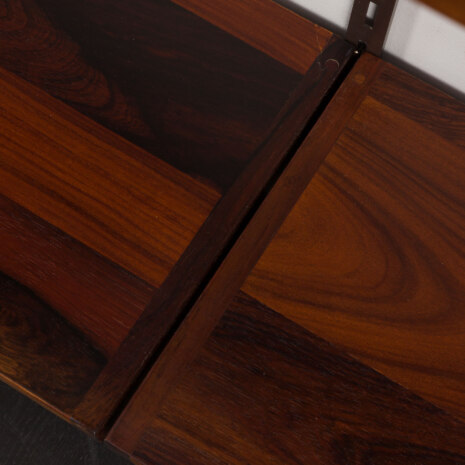 23327 Système d'étagères modulaires en bois de rose avec 5 armoires et 13 étagères, unité murale à 4 travées par Kai Kristiansen, Danemark, années 1960-15 23327 Système d'étagères modulaires en bois de rose avec 5 armoires et 13 étagères, unité murale à 4 travées par Kai Kristiansen, Danemark, années 1960-15