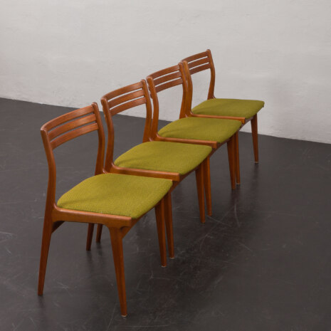 23337 set of 4 chairs in teak Johannes Andersen-5 23337 set of 4 chairs in teak Johannes Andersen-5
