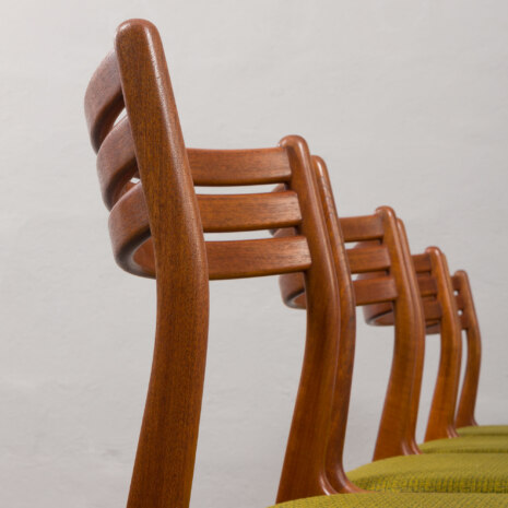 23337 set of 4 chairs in teak Johannes Andersen-8 23337 set of 4 chairs in teak Johannes Andersen-8