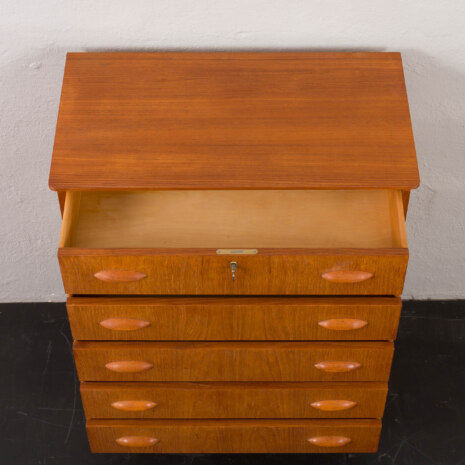 23385 Dresser-7 23385 Dresser-7