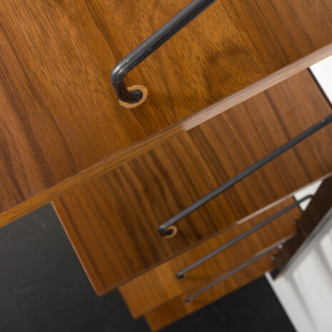 23488 Poul Cadovius 60cm wide Walnut bookshelf with Balck rails and hardware-8 23488 Poul Cadovius 60cm wide Walnut bookshelf with Balck rails and hardware-8