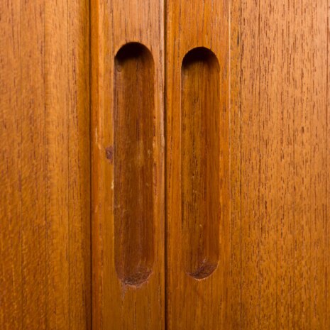 23502 Poul Cadovius Wall unit in teak with tambour doors cabinet to Poul Cadovius -11 23502 Poul Cadovius Wall unit in teak with tambour doors cabinet to Poul Cadovius -11