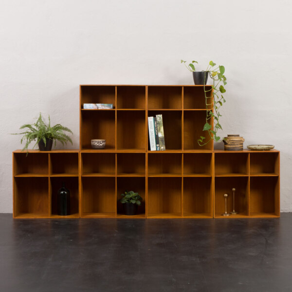 Cubic modular bookcase in oak by Peter Hvidt & Orla Molgaard Nielsen for Soborg Møbler, Denmark 1960s