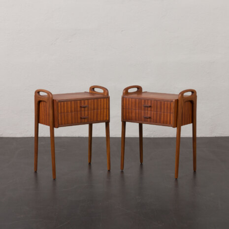 23511 pair of two nightstands-1 23511 pair of two nightstands-1