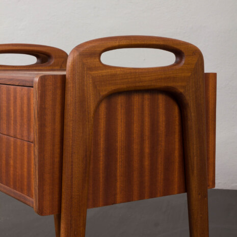 23511 pair of two nightstands-10 23511 pair of two nightstands-10