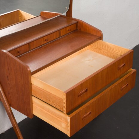 23512 toaletka-9 23512 toaletka-9