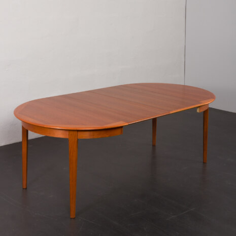 23513 Vintage Danish teak round extension table by Svend Aage Madsen for Knudsen, 1960s-11 23513 Vintage Danish teak round extension table by Svend Aage Madsen for Knudsen, 1960s-11