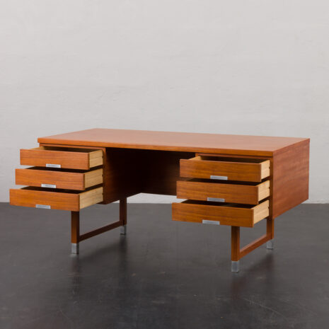 23520 Kai Kristiansen teak desk model EP401 for Feldballes Møbelfabrik, Denmark 1960s-3 23520 Kai Kristiansen teak desk model EP401 for Feldballes Møbelfabrik, Denmark 1960s-3