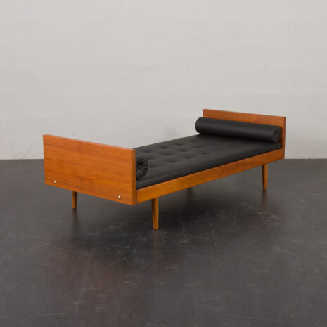 23524 Danish daybed in teak and black leather by Horsens Mobelfabrik, 1960s-6 23524 Danish daybed in teak and black leather by Horsens Mobelfabrik, 1960s-6